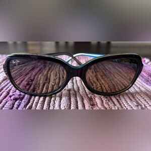 Maui Jim sunglasses 
Scratch free